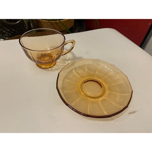 Vintage Amber Depression Glass Fostoria “Fairfax” Tea Cup & Saucer Set | circa 1 - Picture 6 of 9